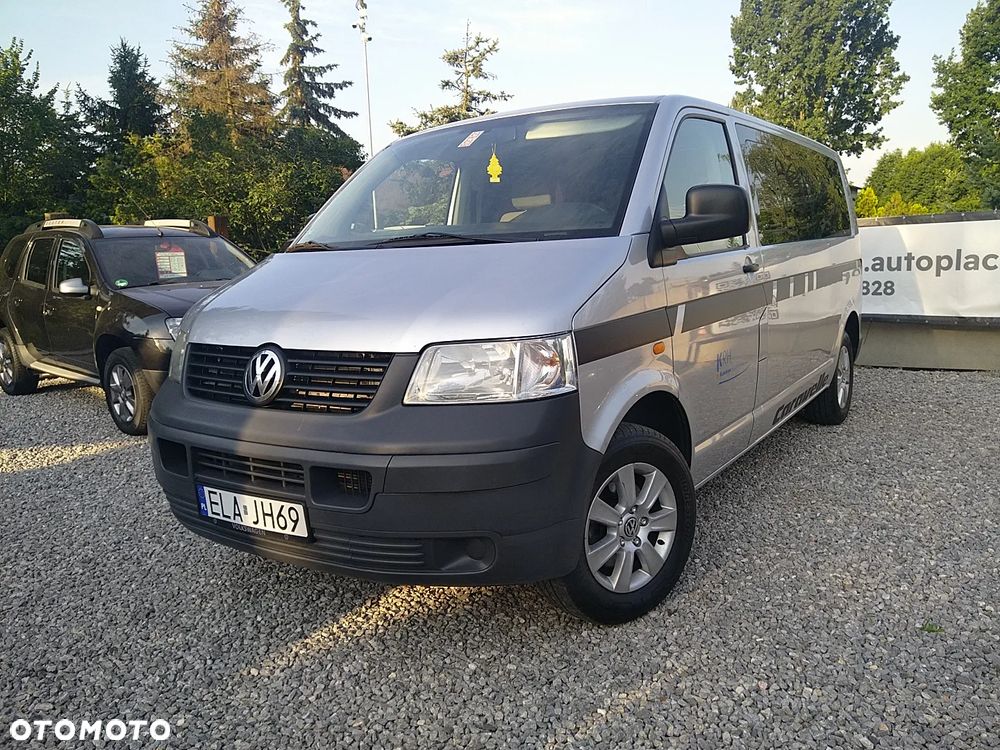 Volkswagen Caravelle - 1