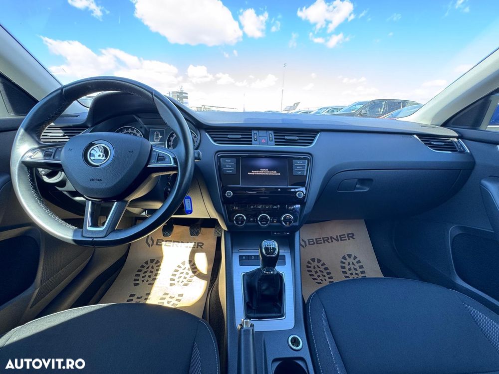 Skoda Octavia 1.6 TDI Ambition - 12