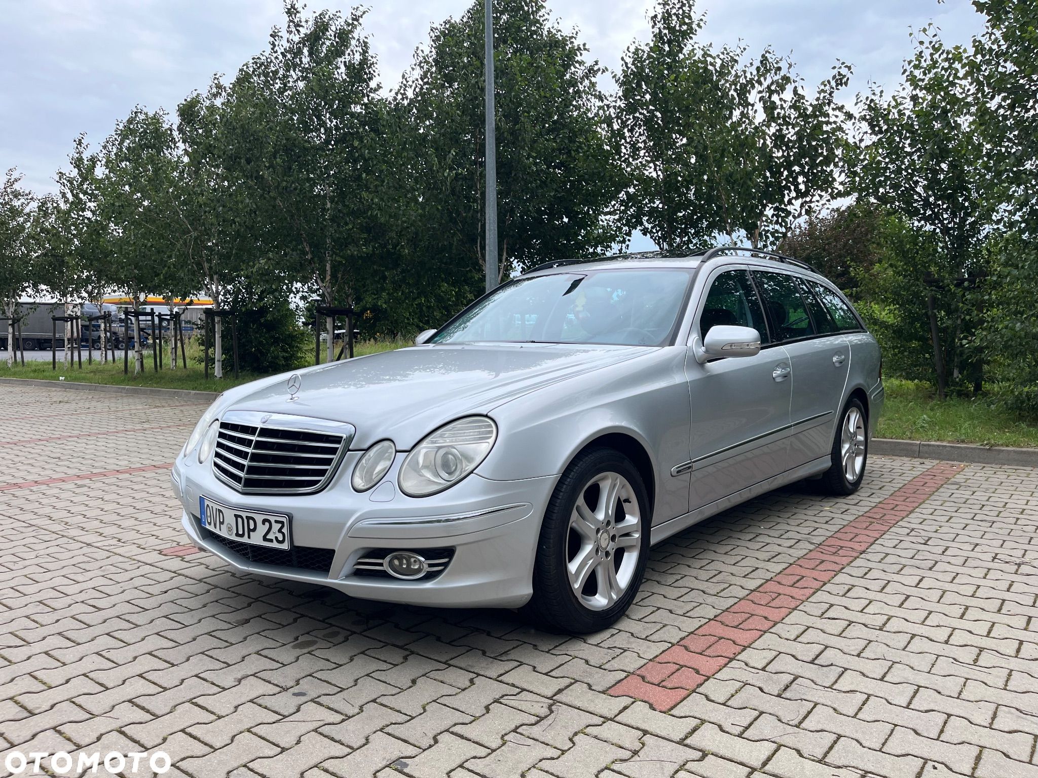 Mercedes-Benz Klasa E 320 CDI T Avantgarde - 1