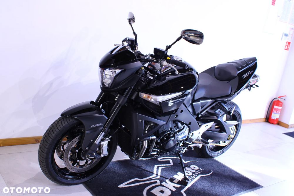 Suzuki GSX - 3