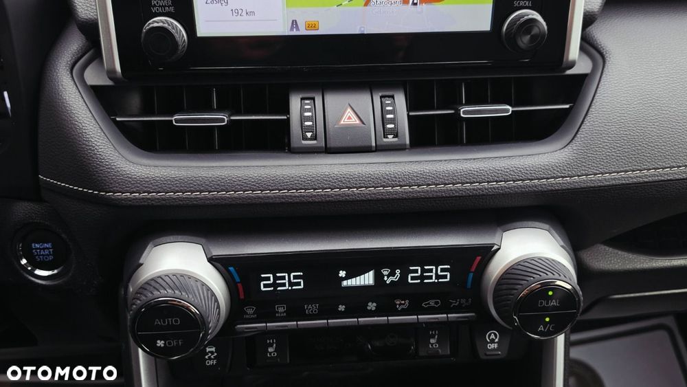 Toyota RAV4 - 18
