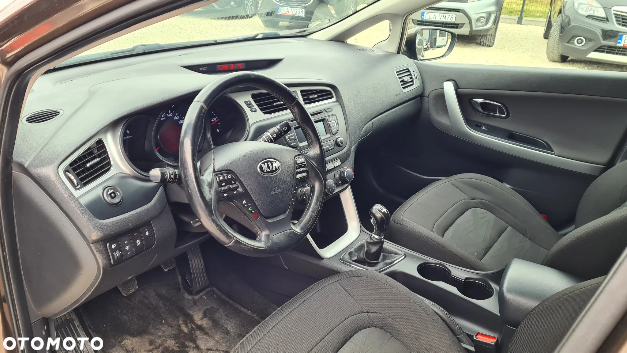 Kia Ceed - 22