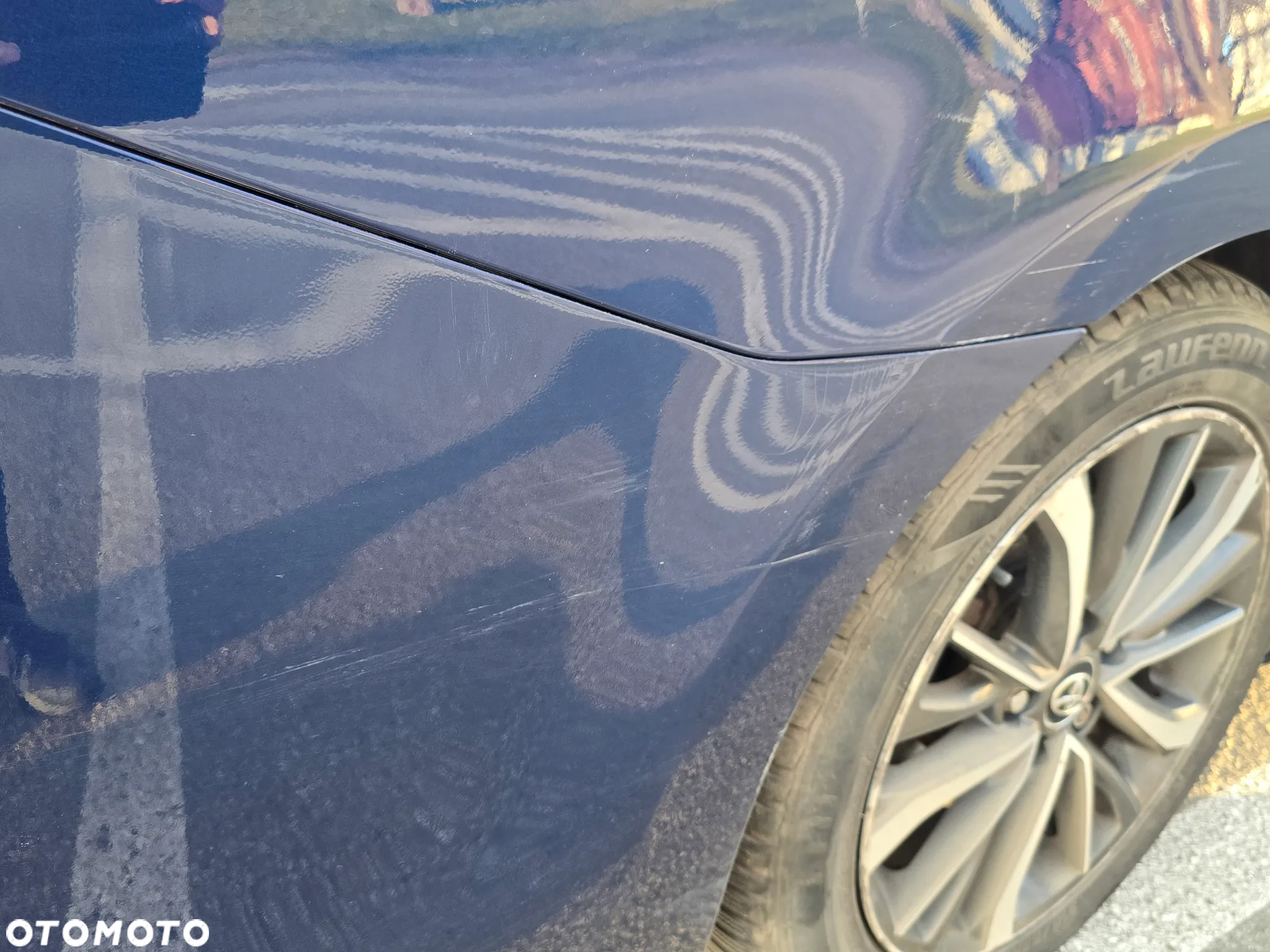 Toyota Avensis 1.8 Premium - 14