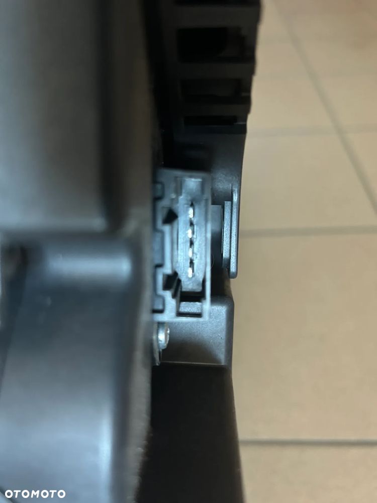 Skoda Octavia IV subwoofer 5E3035412 - 6