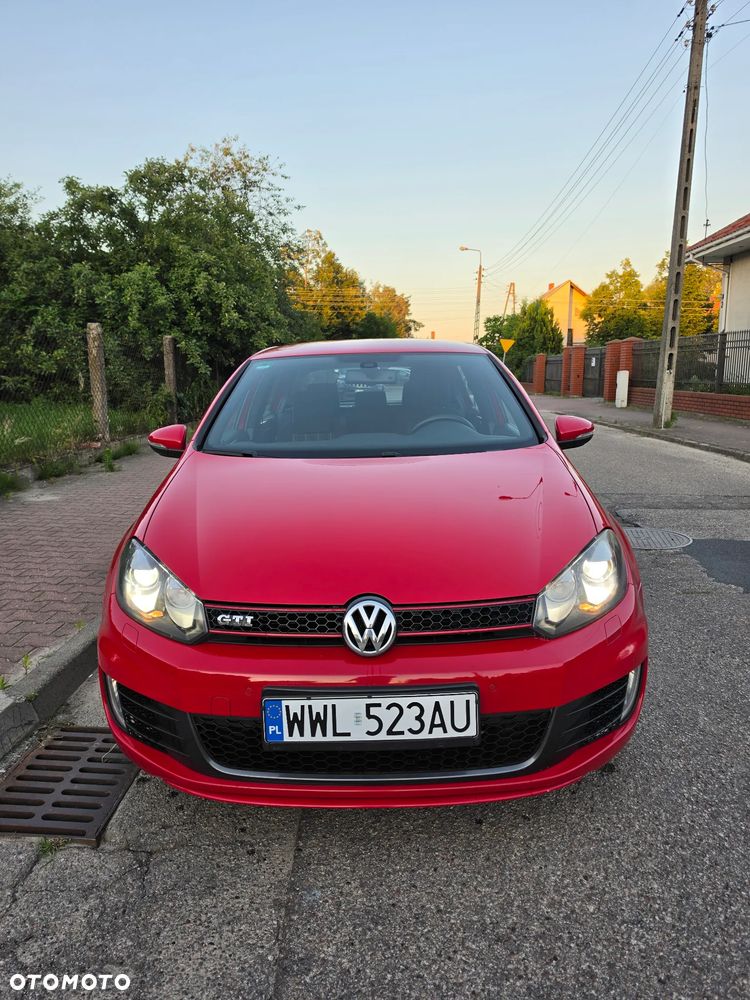 Volkswagen Golf 2.0 TSI GTI - 2