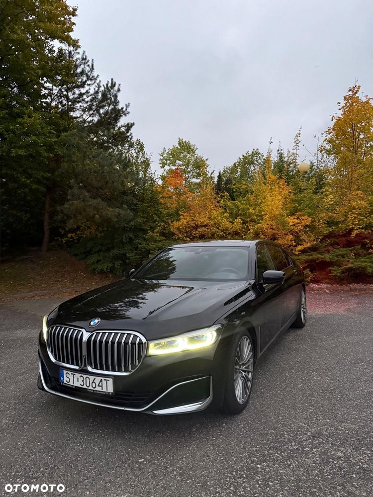 BMW Seria 7 730d xDrive mHEV - 2