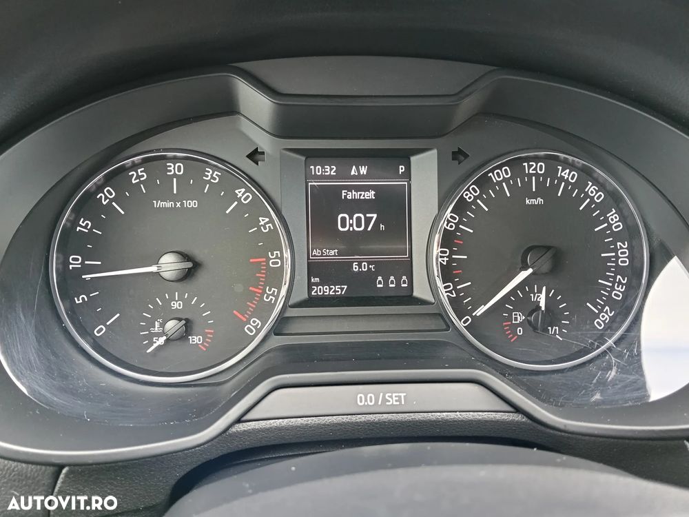 Skoda Octavia - 12