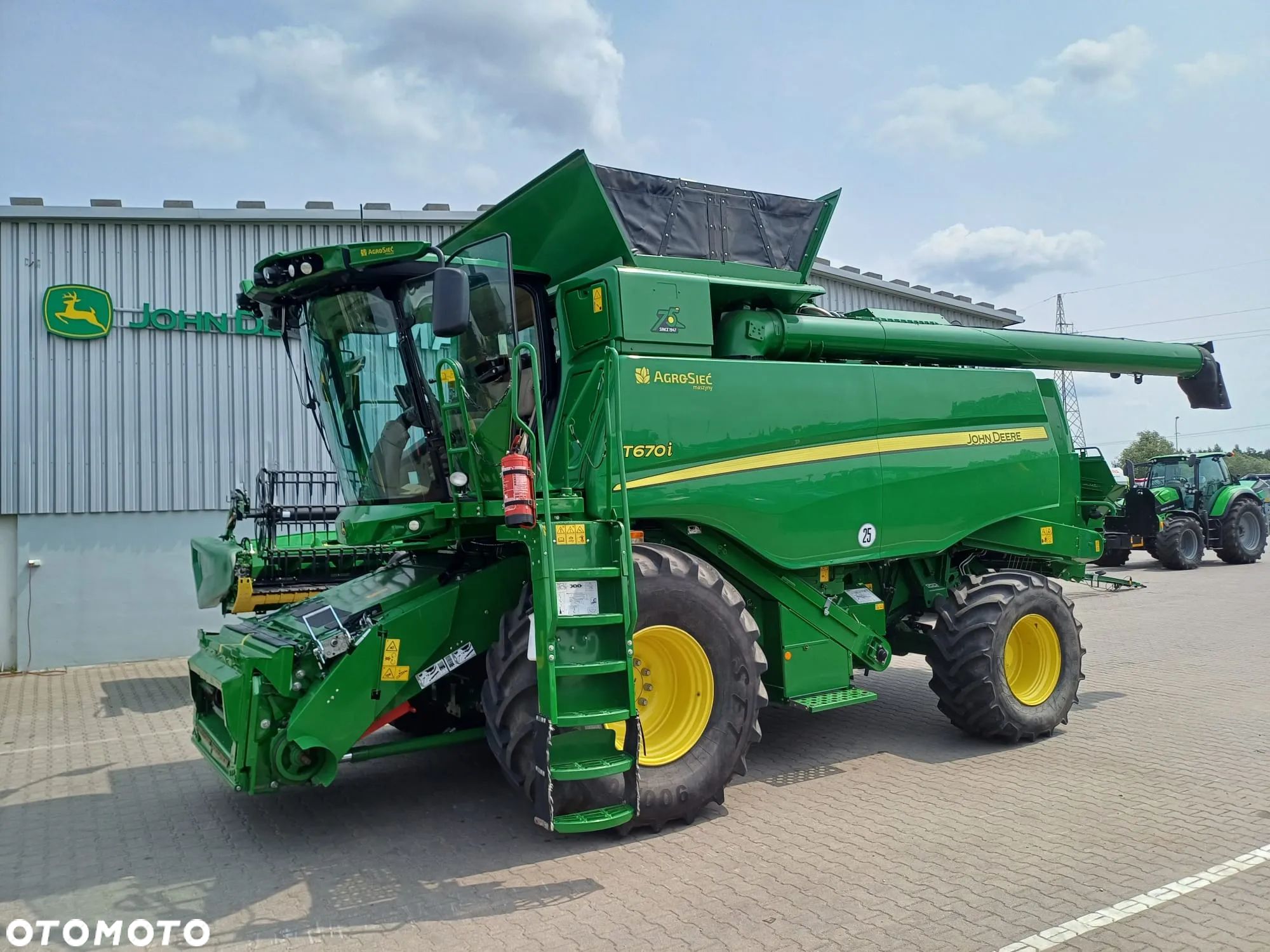 John Deere T670i - 1