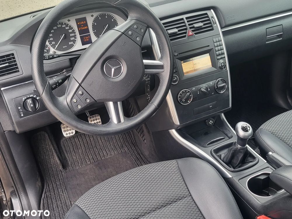 Mercedes-Benz Klasa B - 19