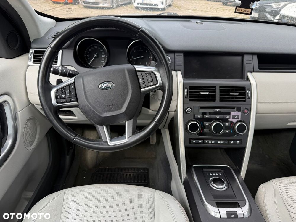 Land Rover Discovery Sport - 18