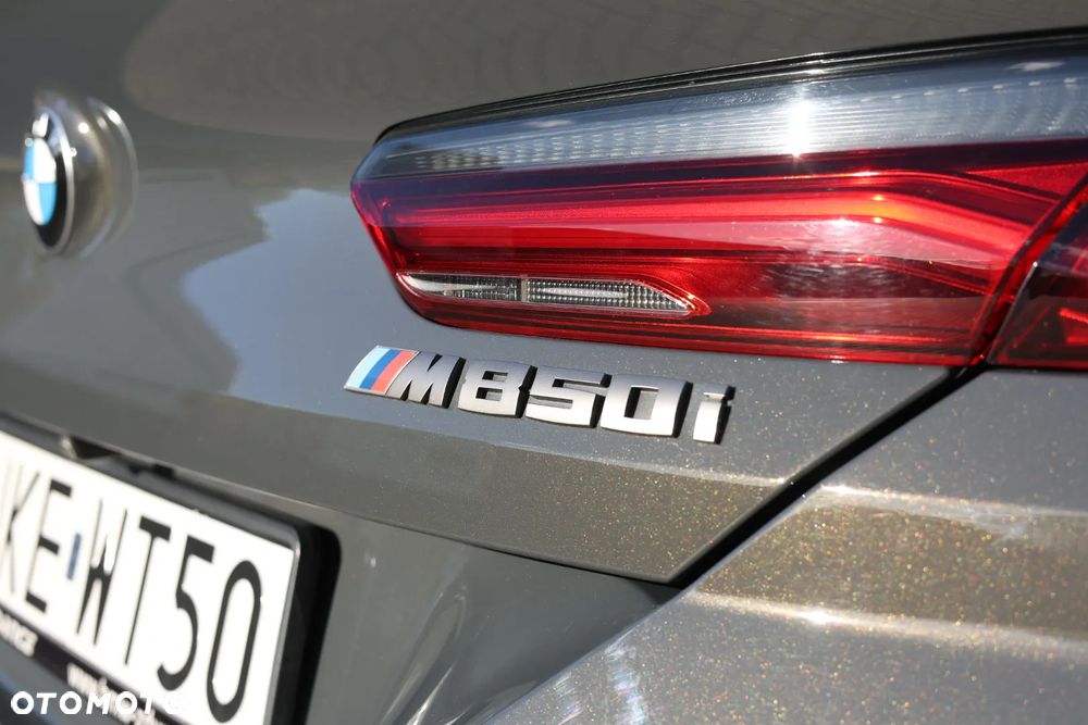 BMW Seria 8 - 11