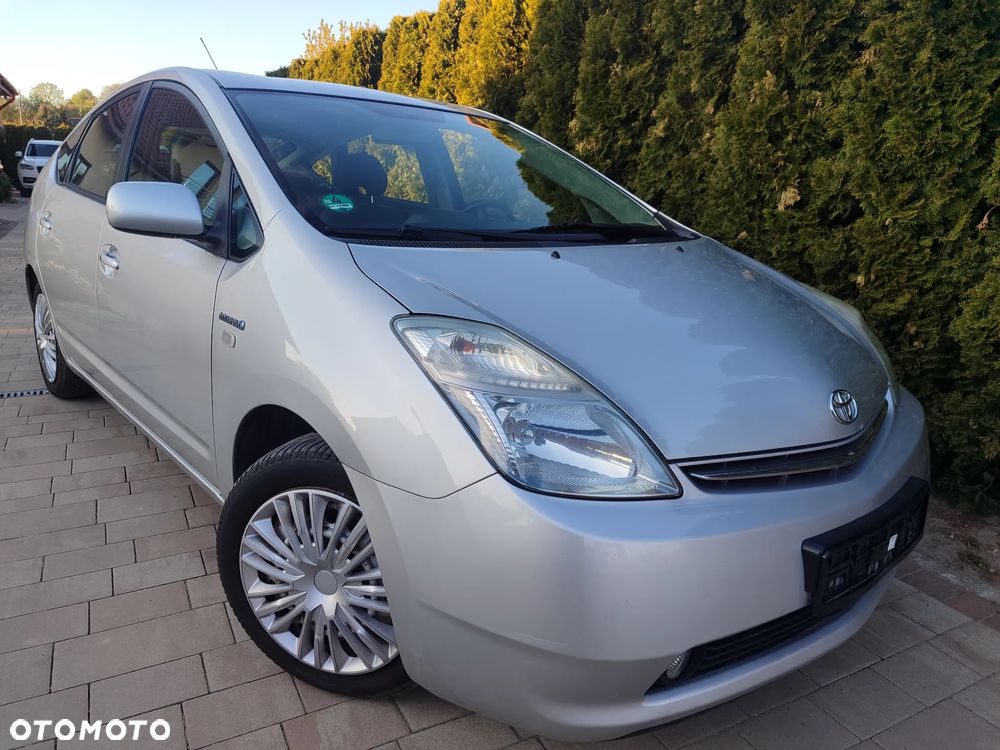 Toyota Prius - 8