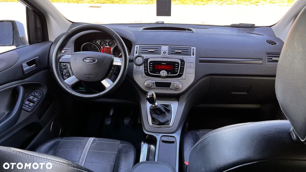 Ford Kuga 2.0 TDCi Titanium - 4