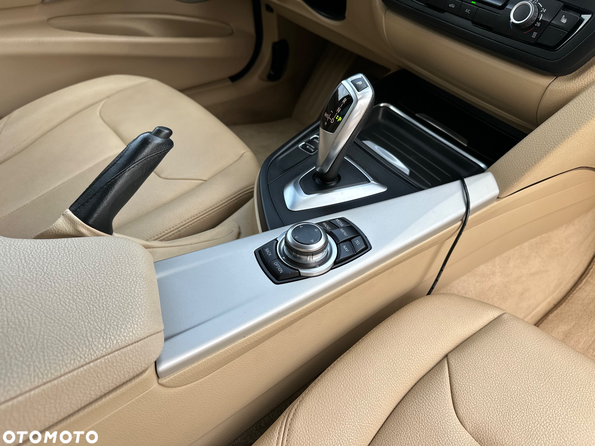 BMW Seria 3 320d Efficient Dynamics Luxury Line - 34