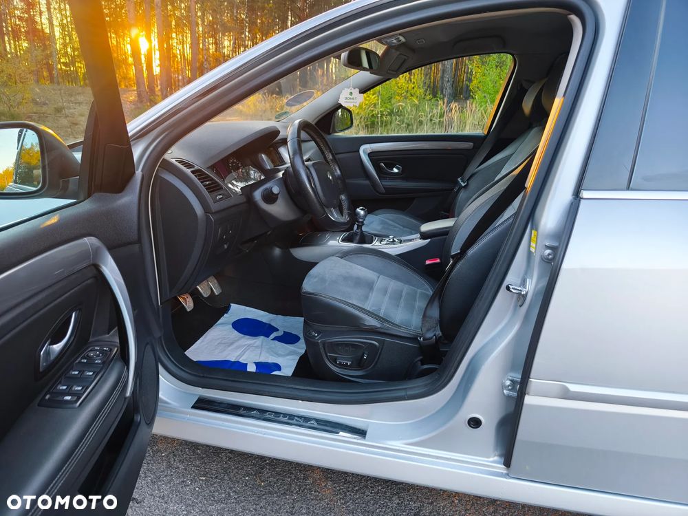 Renault Laguna 2.0 DCi FAP GT - 12