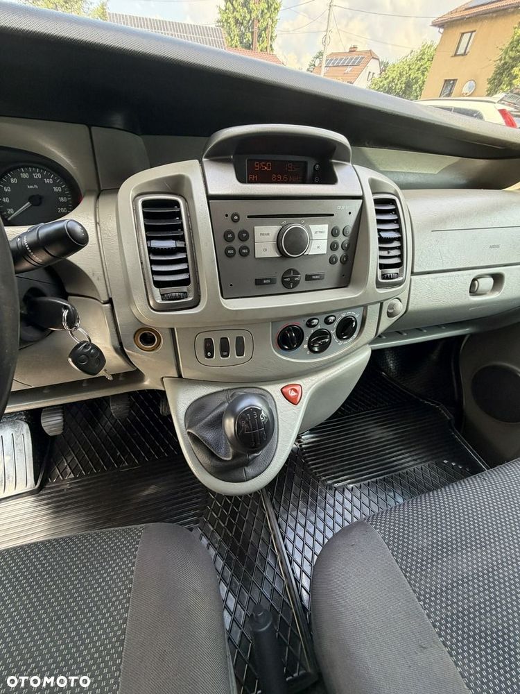 Opel Vivaro - 9