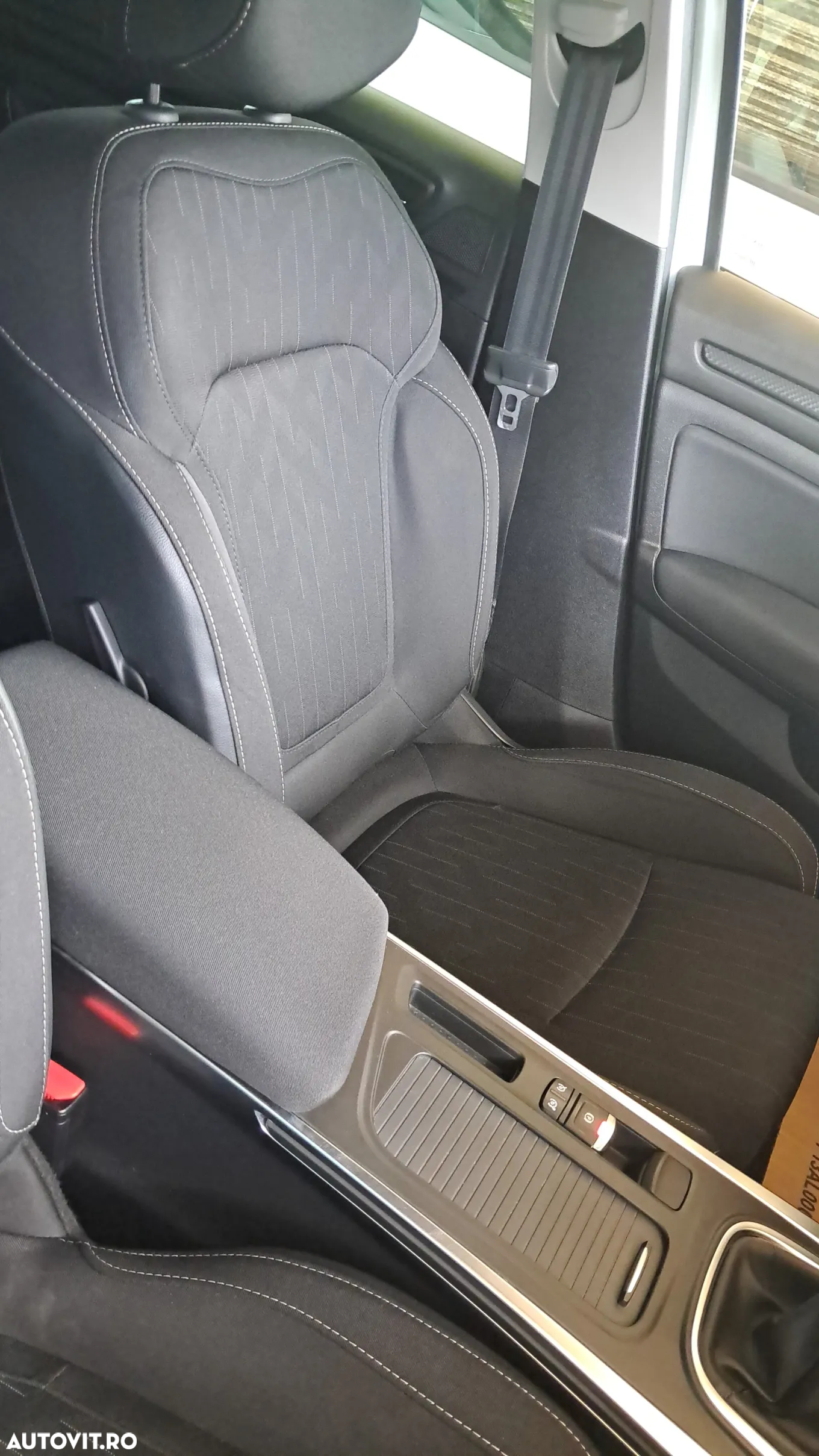 Renault Megane Estate TCe GPF Zen - 8