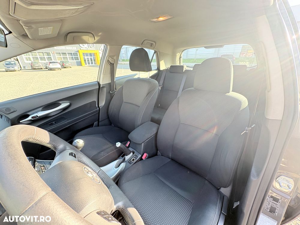 Toyota Auris - 8