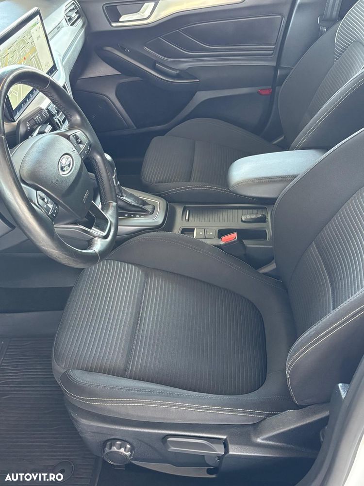 Ford Focus 1.0 EcoBoost MHEV Titanium - 22