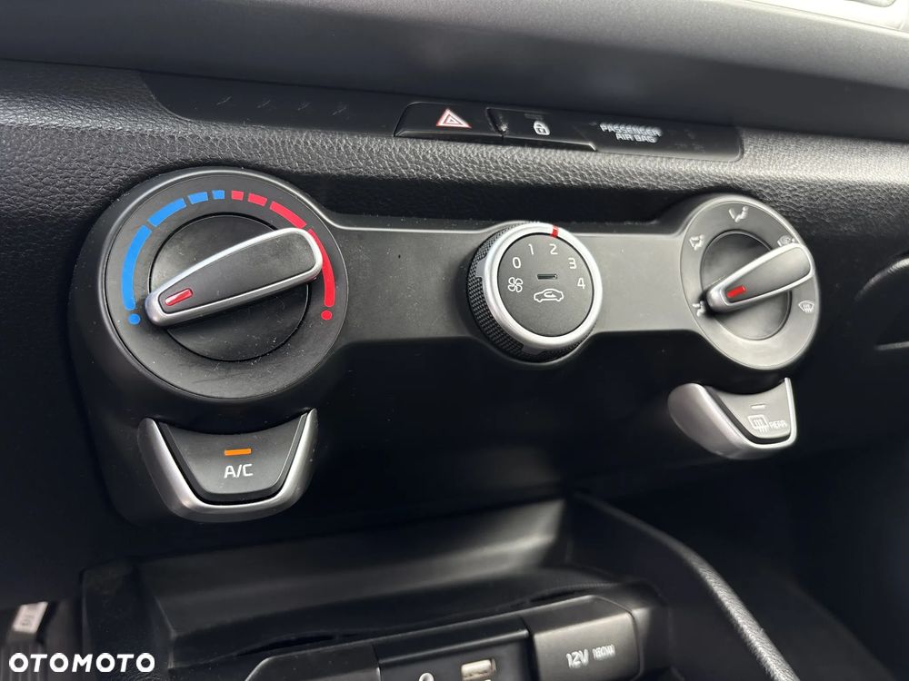Kia Rio 1.2 M - 18