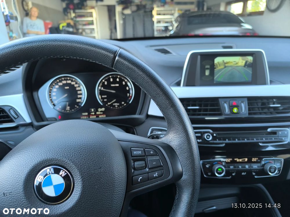 BMW X1 sDrive18i - 12