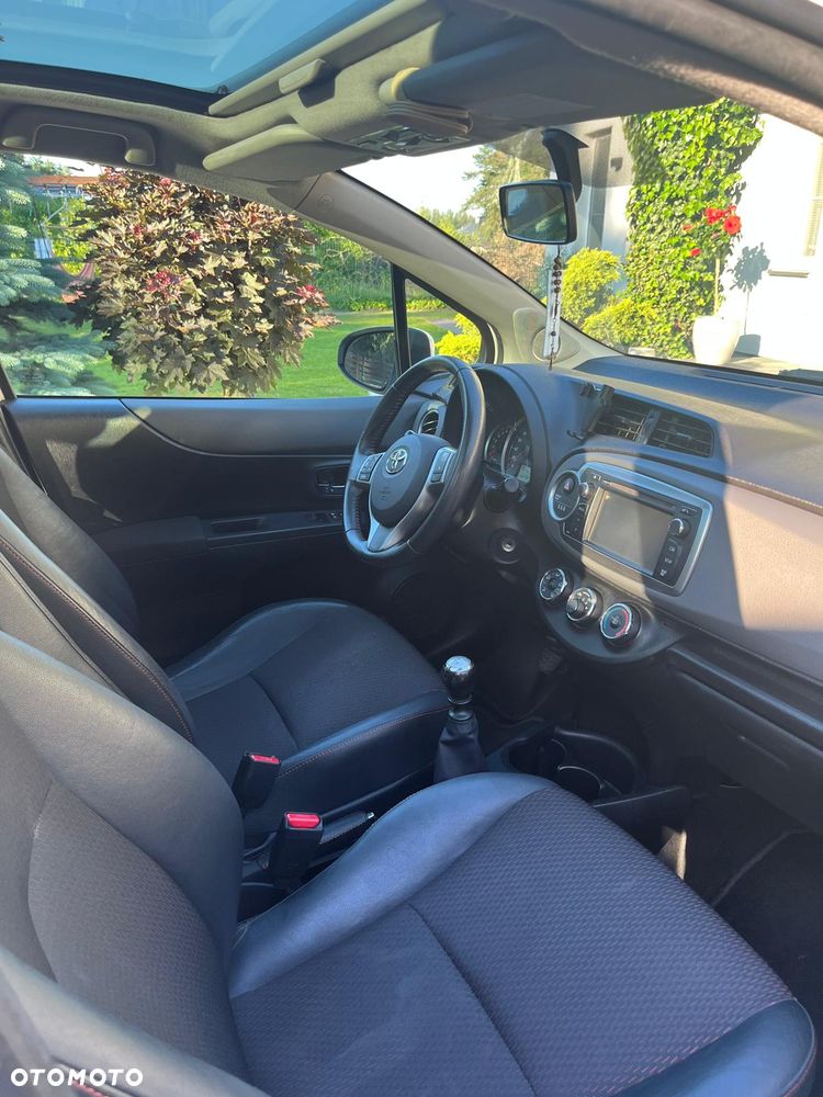 Toyota Yaris 1.33 Premium - 16