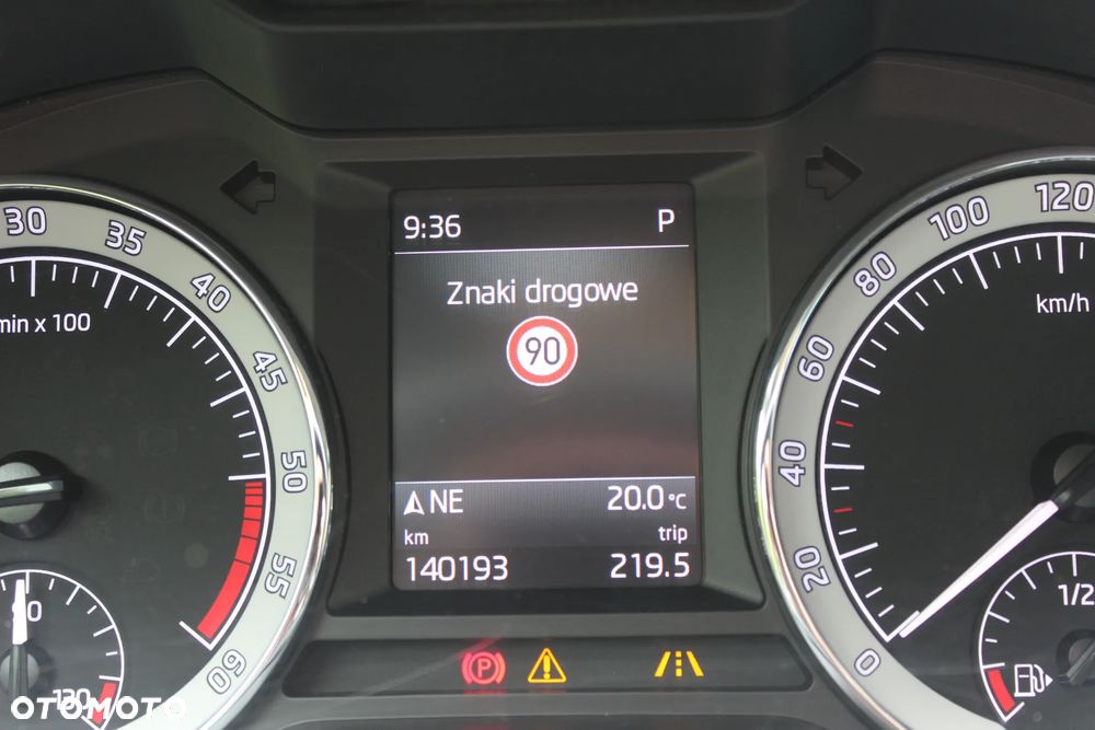 Skoda Octavia 2.0 TDI DSG First Edition - 40