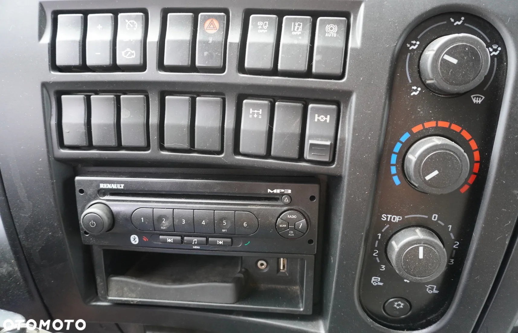 Renault D12 / Rama 5.6 m / Blokada mostu / 160 tys. km - 11