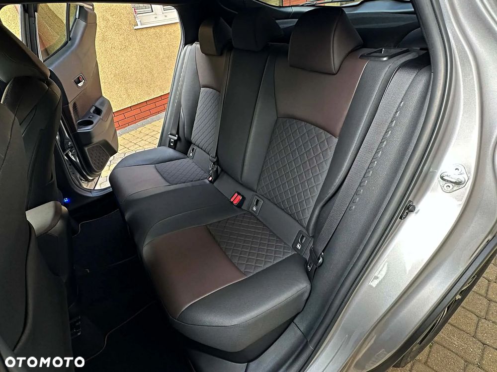 Toyota C-HR 1.8 Hybrid Dynamic - 29