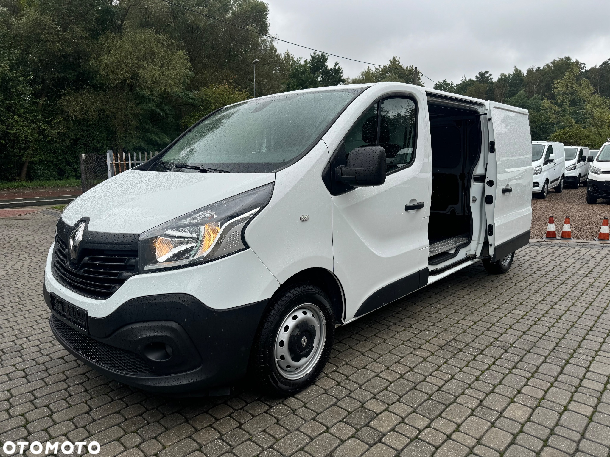 Renault Trafic - 15