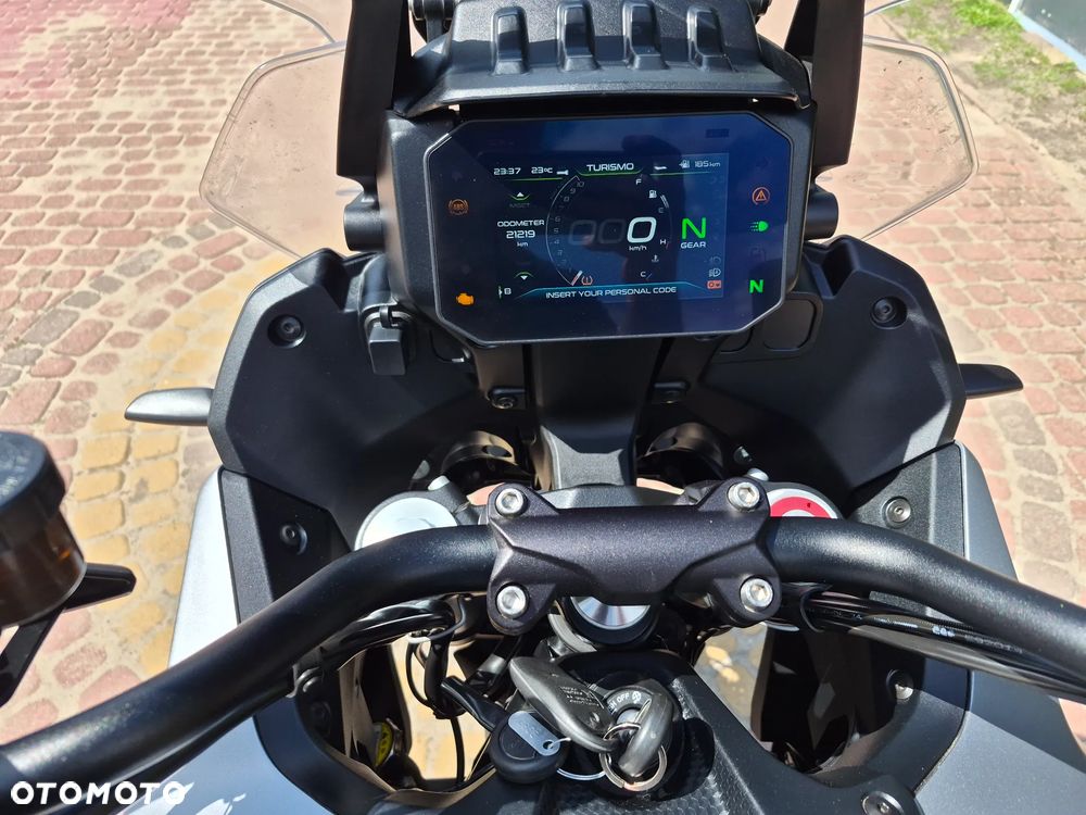 Moto Guzzi Stelvio - 10