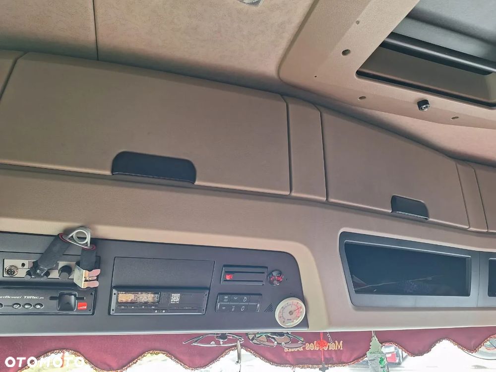 Mercedes-Benz Actros 1842 - 2