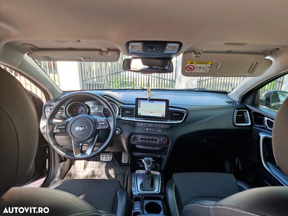 Kia Ceed SW 1.6 CRDi DCT Platinum Edition - 25