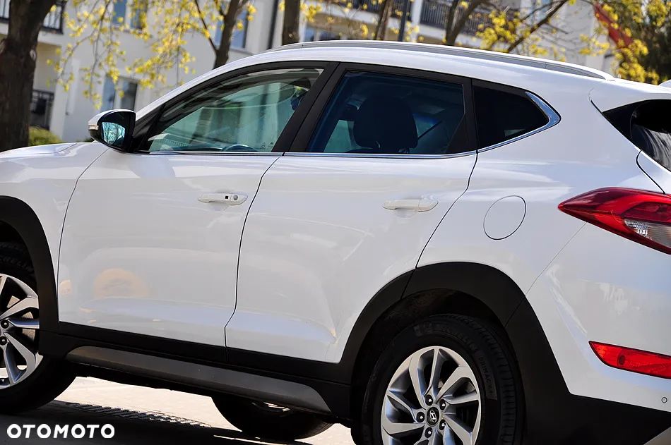 Hyundai Tucson 2.0 CRDI BlueDrive GO Plus 2WD - 15