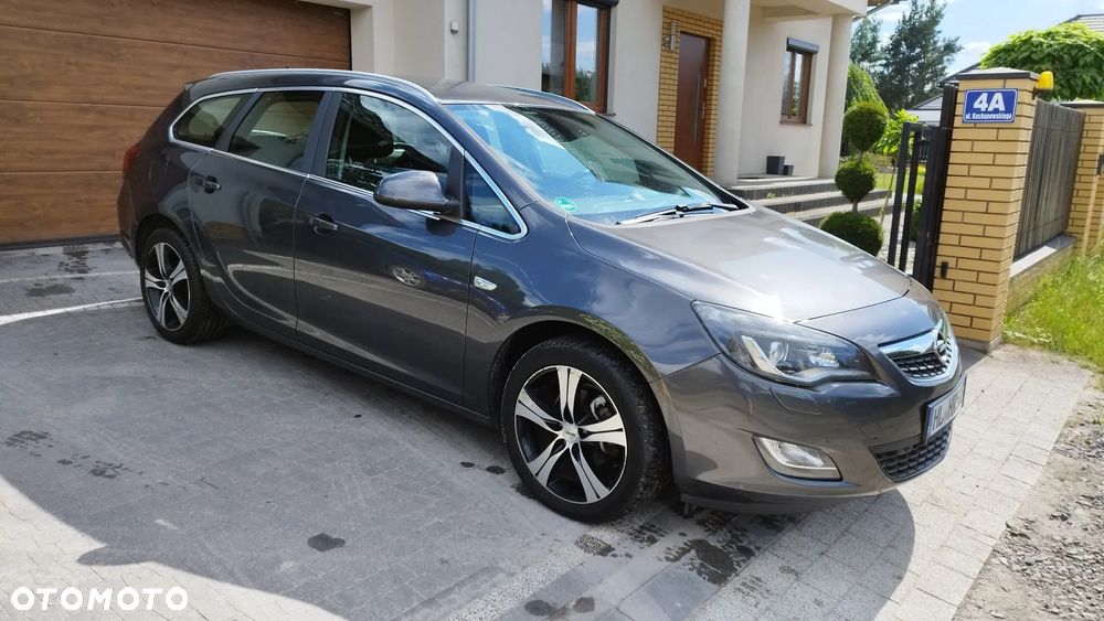 Opel Astra 1.4 T Cosmo - 32