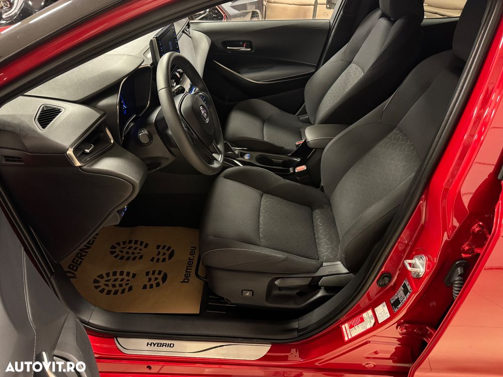 Toyota Corolla 1.8 Hybrid Team Deutschland - 24