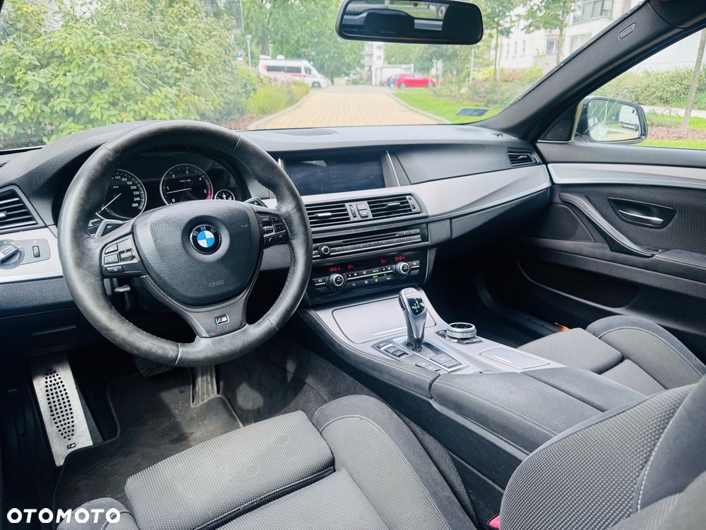 BMW Seria 5 530d xDrive - 22