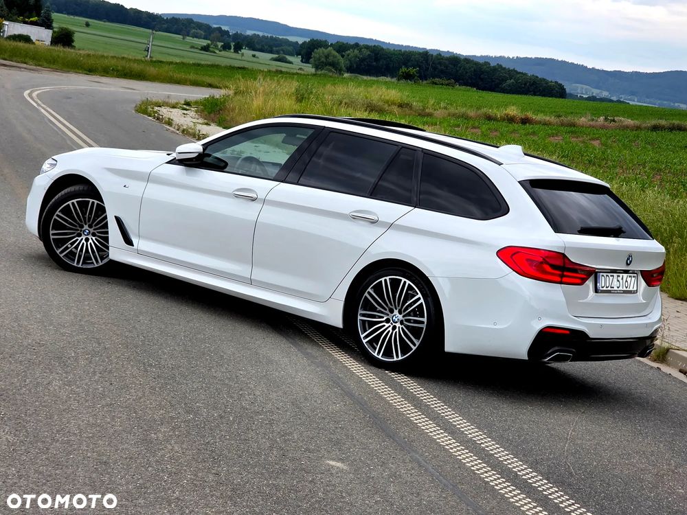 BMW Seria 5 520d xDrive M Sport Edition - 10