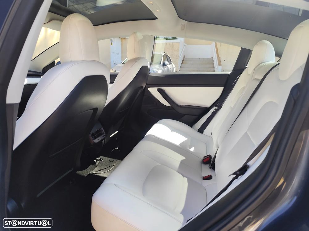 Tesla Model 3 Long-Range Dual Motor AWD - 13