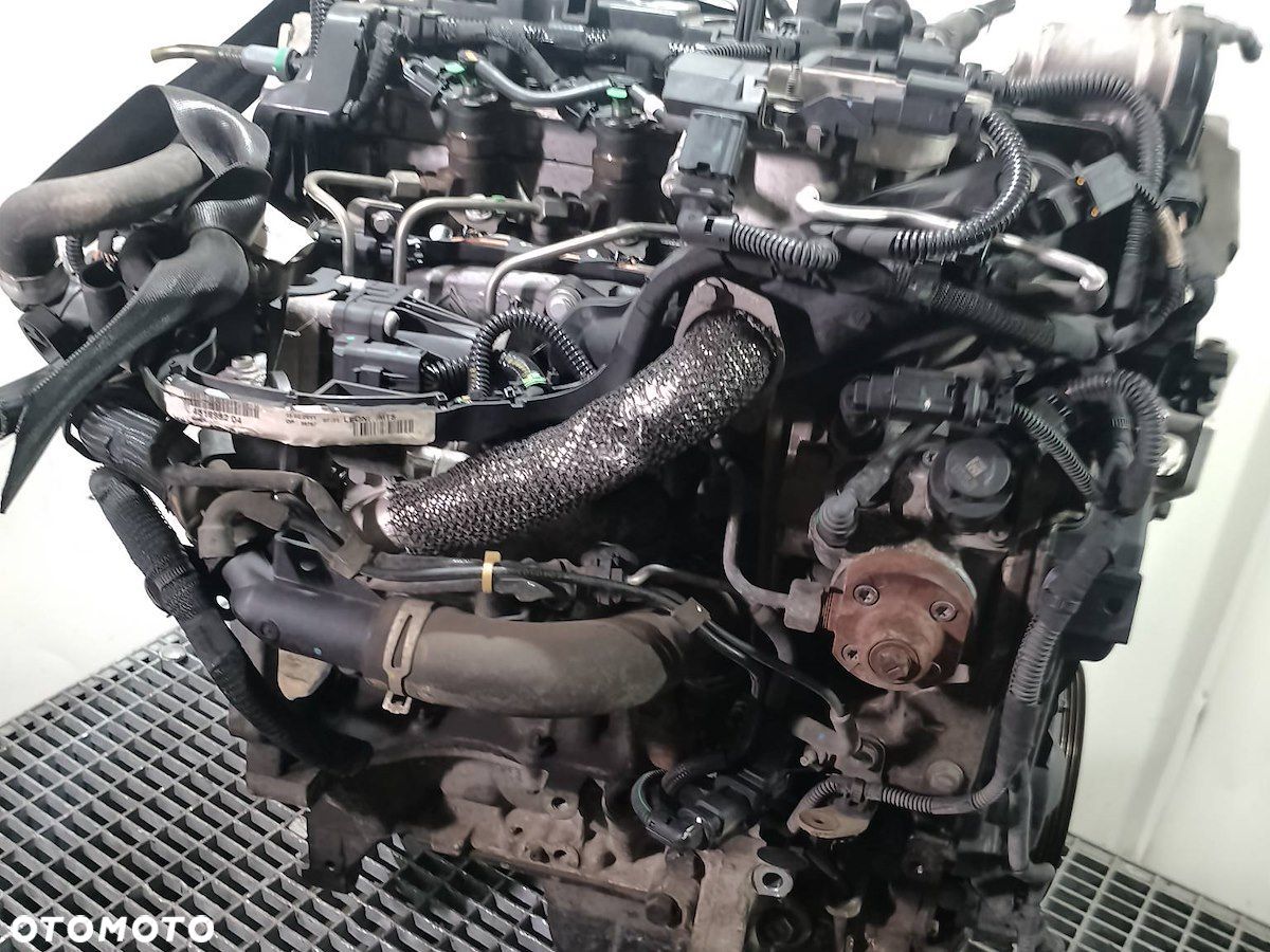 SILNIK PEUGEOT 206 PLUS 9684143880 1.4  HDI - 1