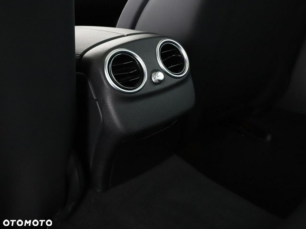 Mercedes-Benz Klasa C 180 7G-TRONIC Avantgarde - 41