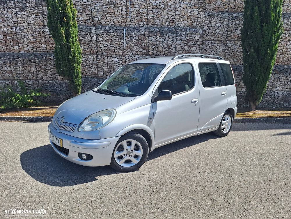 Toyota Yaris Verso 1.4 D-4D Sol - 1