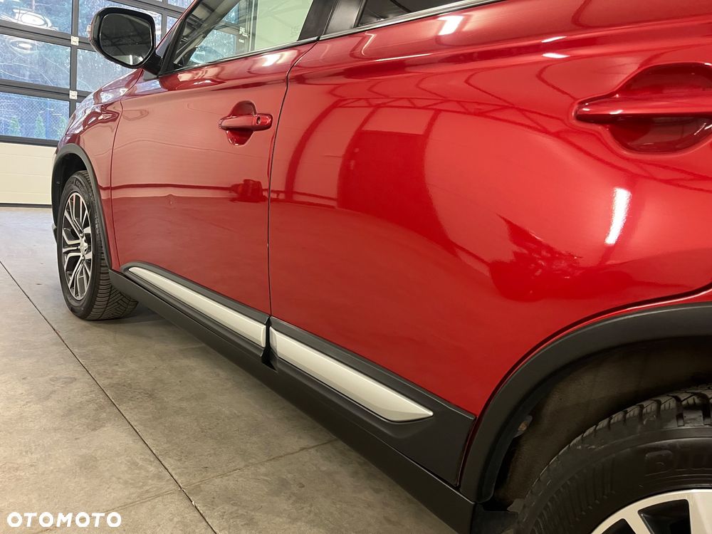 Mitsubishi Outlander 2.0 2WD CVT Diamant Edition+ - 25