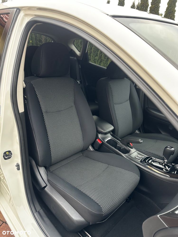 Nissan Pulsar 1.2 DIG-T Xtronic N-Connecta - 28