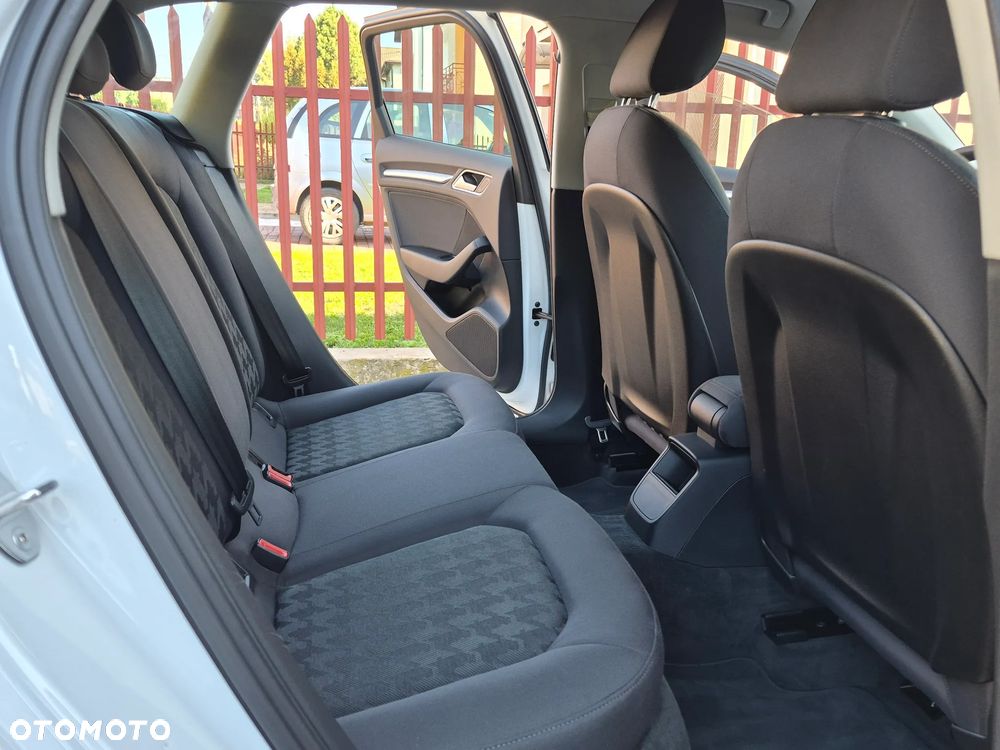 Audi A3 Sportback 1.6 TDI Ambiente - 15