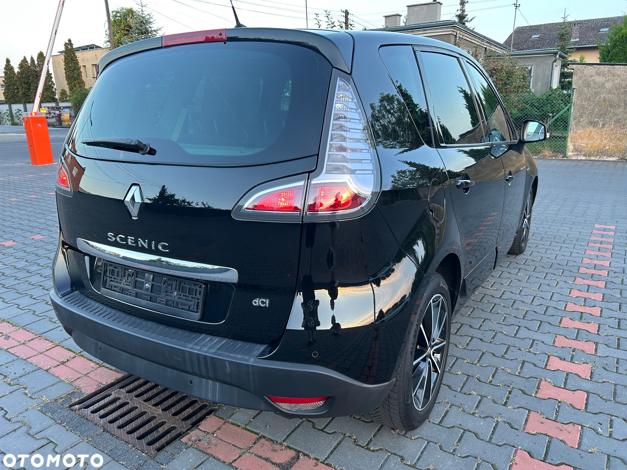 Renault Scenic 1.6 dCi Bose - 5
