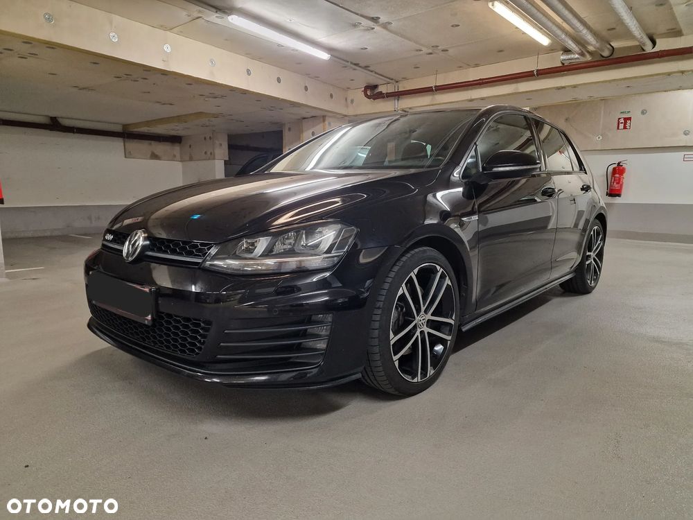Volkswagen Golf 2.0 TDI BMT GTD - 4