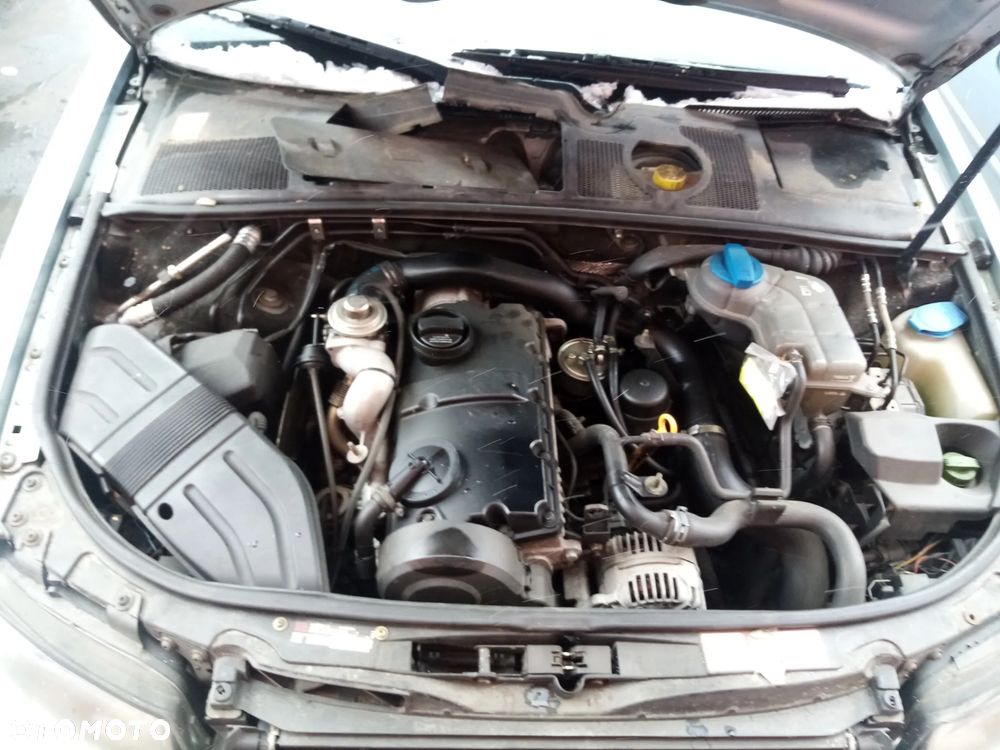 AUDI A4 B6 1.9 TDI AVB - BLOTNIK PRZÓD LEWY PRAWY LY7R - 30