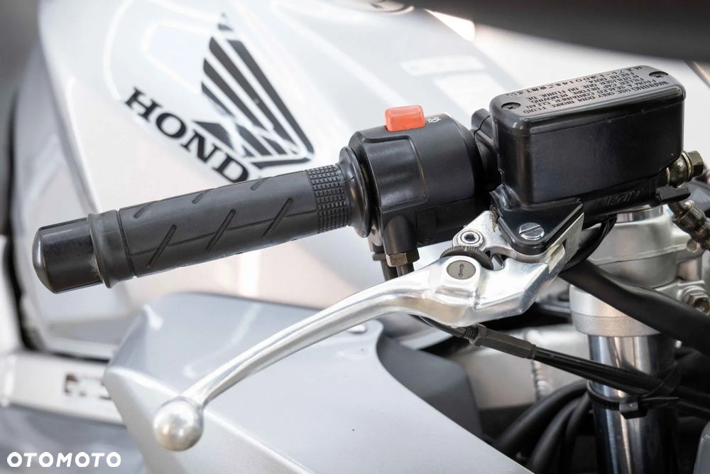 Honda VFR - 31
