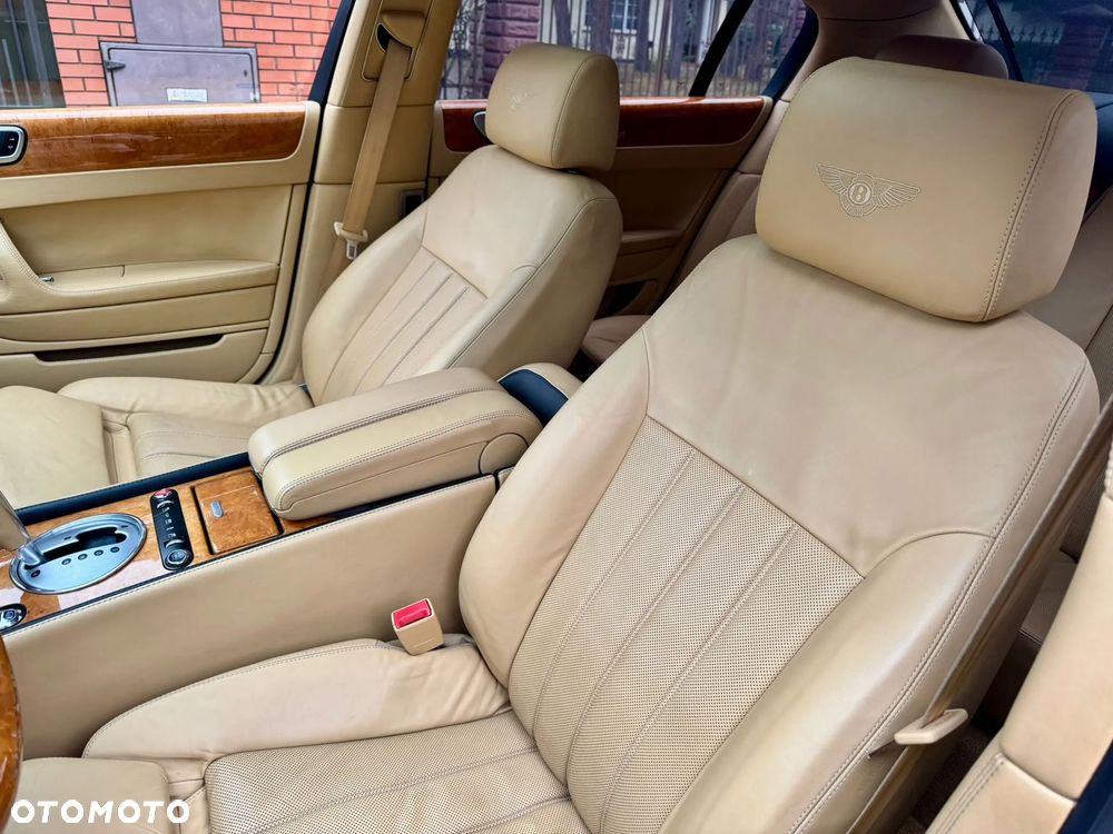 Bentley Flying Spur - 19